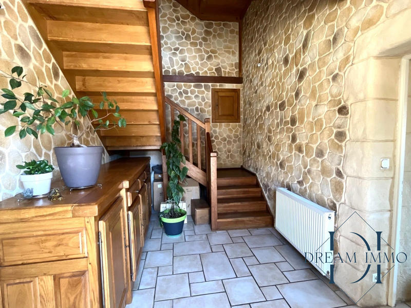 Maison - 205 m² - 5 pièces