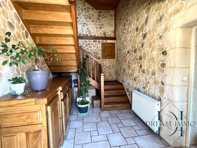 Maison - 205 m² - 5 pièces