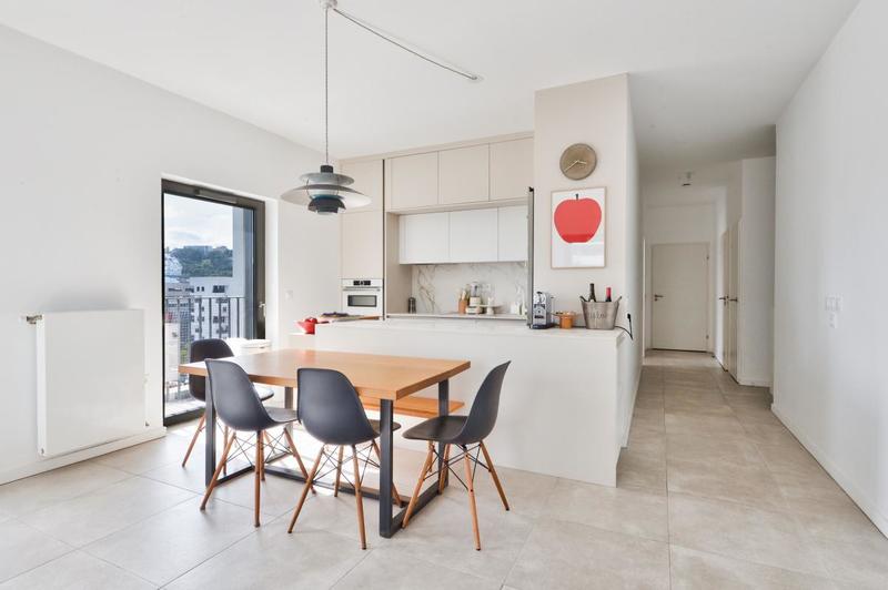 Appartement - 84 m² - 4 pièces