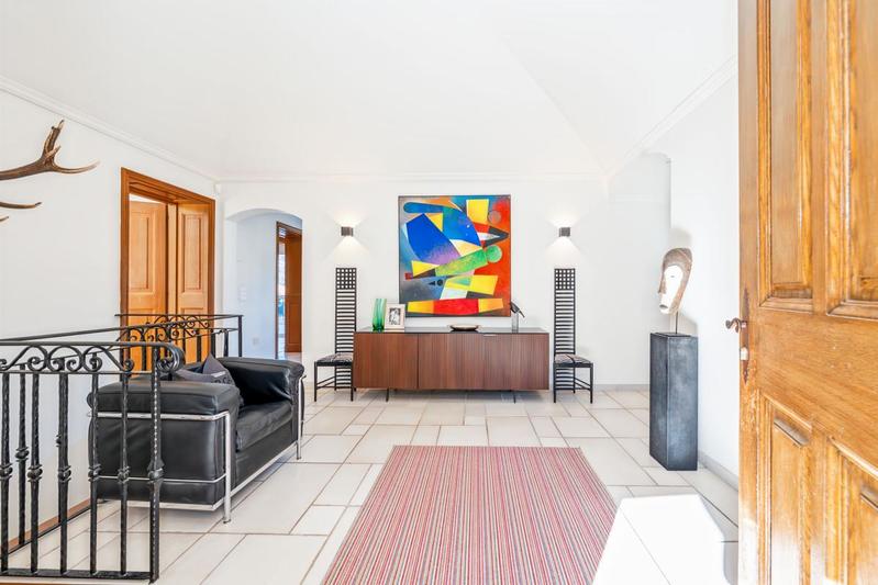 Villa - 300 m² - 6 pièces