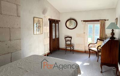 Maison - 241 m² - 8 pièces