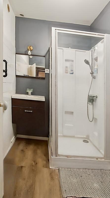 Maison - 360 m² - 17 pièces