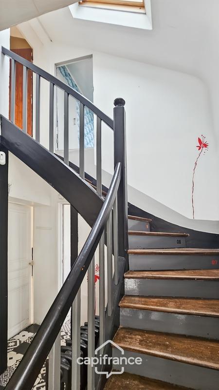 Maison - 223 m² - 8 pièces