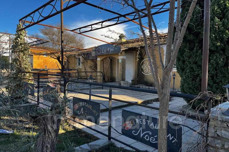 Local commercial - 227 m²