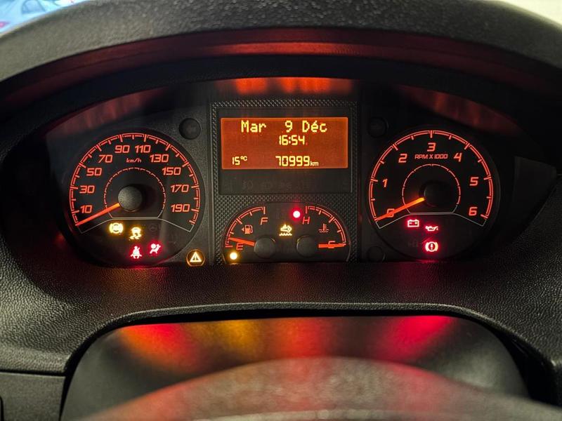 Citroën Jumper III Fourgon 30 L2h2 2.2 BlueHDi 140cv