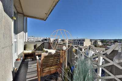 Appartement - 81 m² - 4 pièces