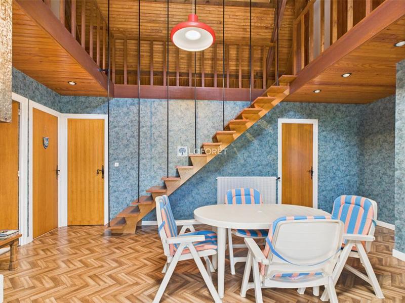 Maison - 204 m² - 10 pièces