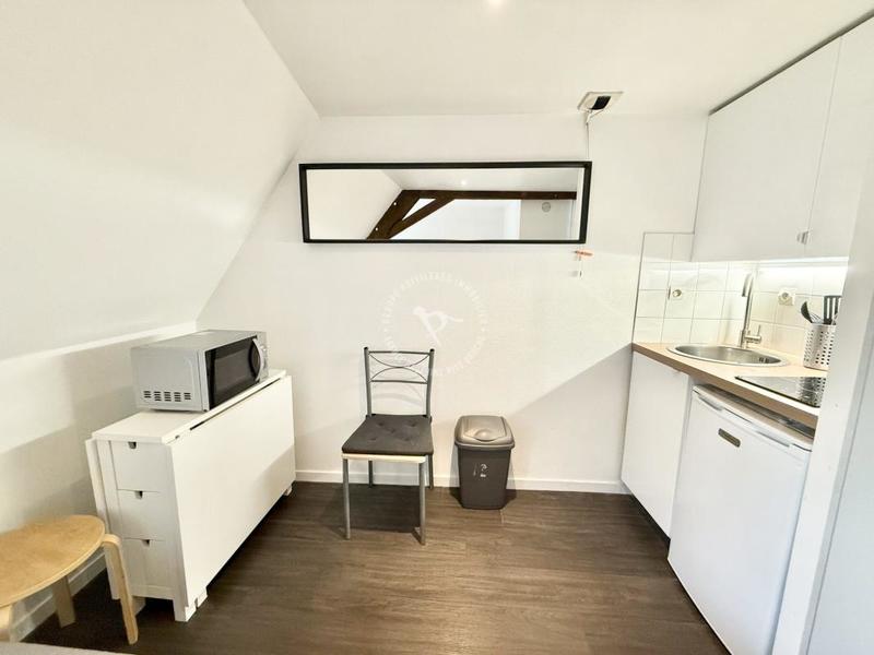 Studio - 11 m² - 1 pièce