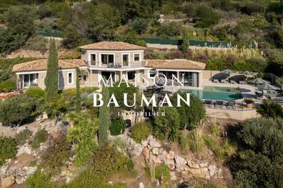 Villa - 300 m² - 8 pièces