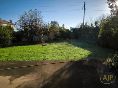 Maison - 180 m² - 6 pièces