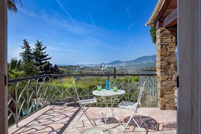 Villa - 180 m² - 7 pièces