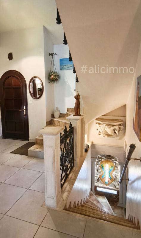 Maison - 182 m² - 7 pièces