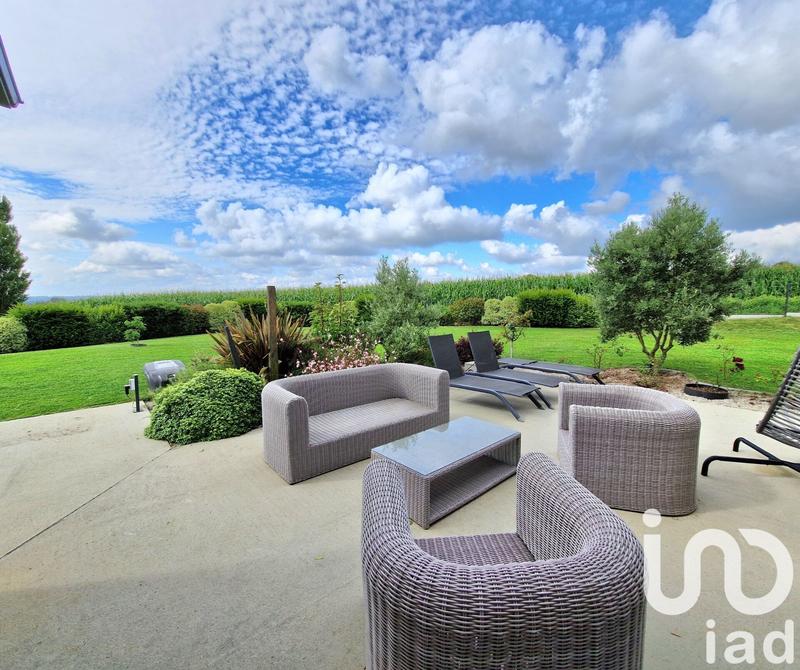 Maison - 175 m² - 10 pièces