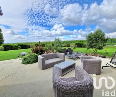 Maison - 175 m² - 10 pièces