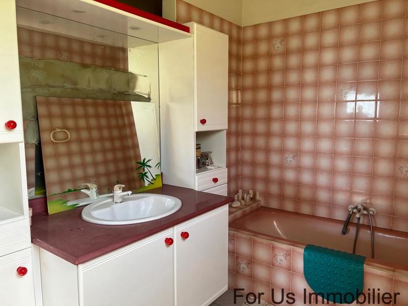 Maison - 215 m² - 7 pièces