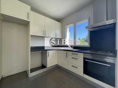 Maison - 76 m² - 4 pièces