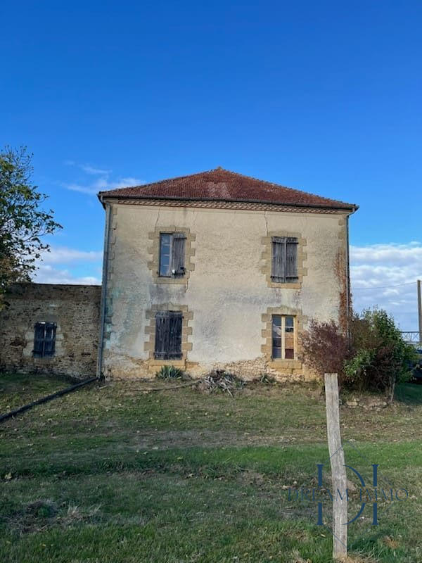 Maison - 200 m² - 9 pièces