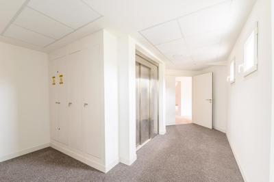 Local commercial - 91 m² - 2 pièces