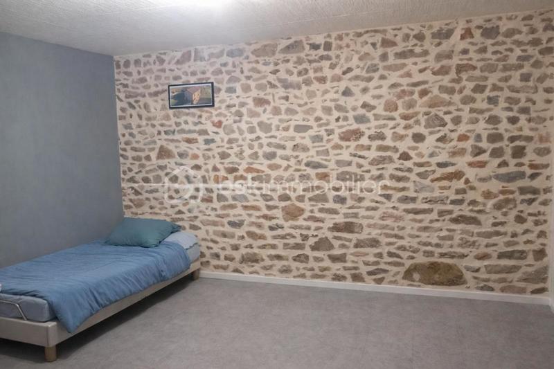 Maison en pierre - 126 m² - 6 pièces