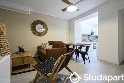 Chambre - 11 m² - 1 pièce