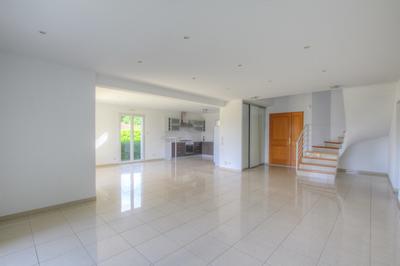 Maison - 158 m² - 5 pièces