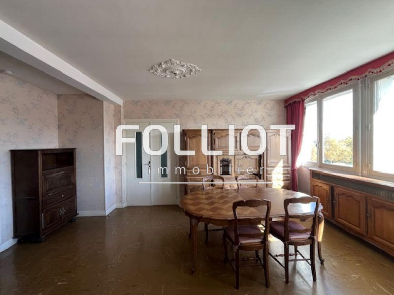 Appartement - 79 m² - 4 pièces