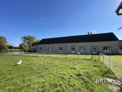 Maison - 340 m² - 6 pièces