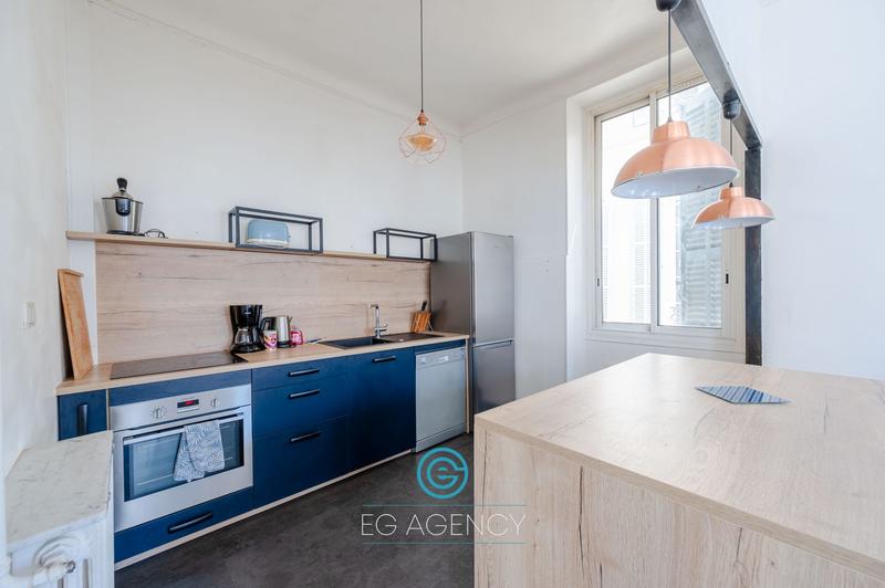 Appartement - 95 m² - 3 pièces