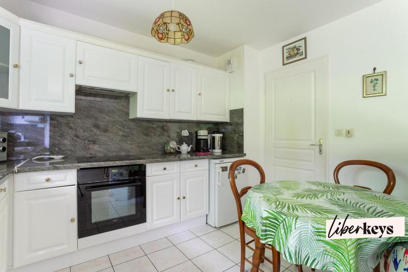 Appartement - 79 m² - 3 pièces