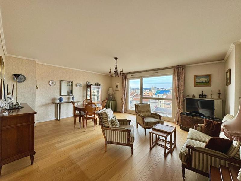 Duplex - 136 m² - 6 pièces