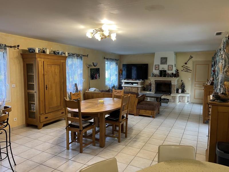 Propriété - 140 m² - 7 pièces