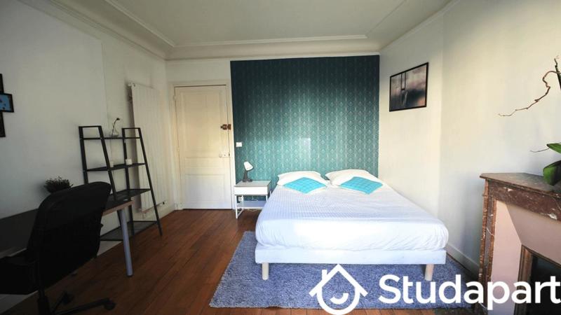 Chambre - 13 m² - 1 pièce