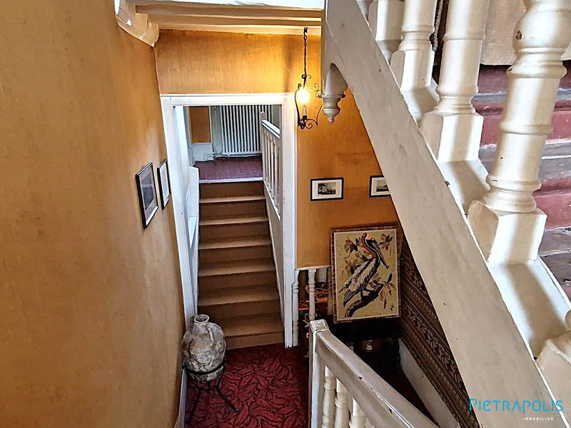 Maison ancienne - 248 m² - 9 pièces