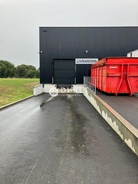 Local d'activités - 1 445 m²