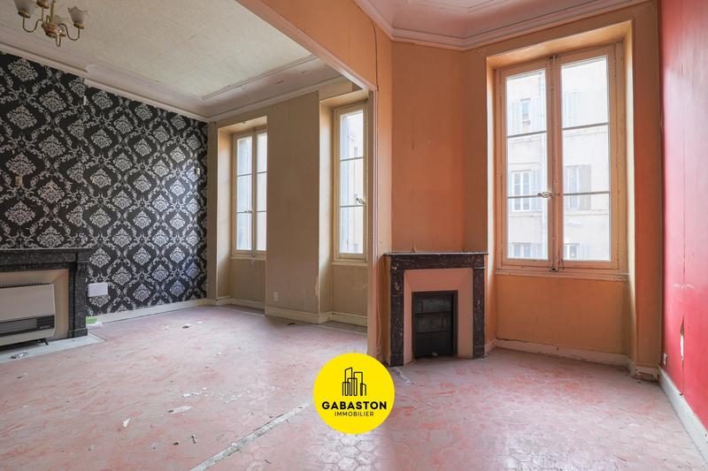 Appartement - 105 m² - 5 pièces