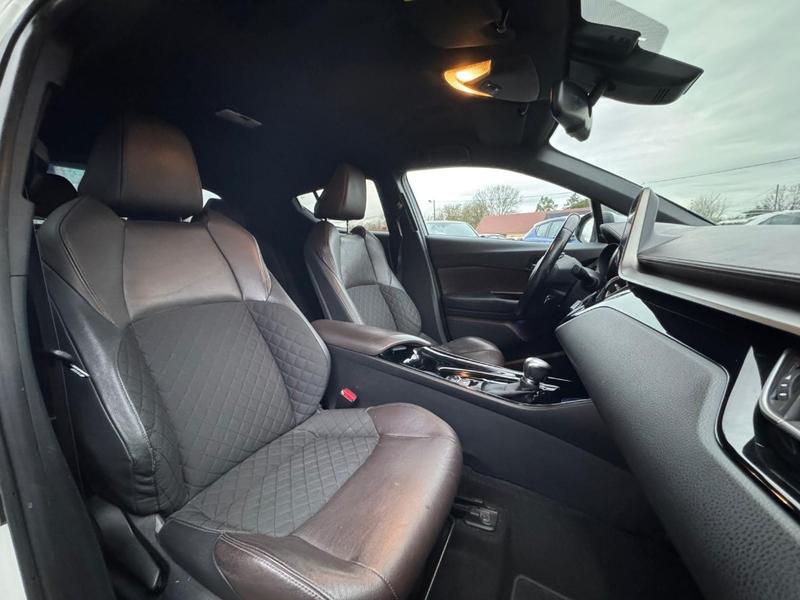 Toyota c-Hr Hybride 122h - Bv E-Cvt Distinctive Nav