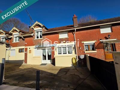 Maison - 99 m² - 5 pièces