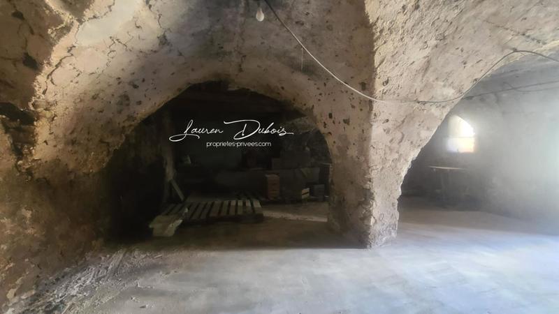 Grange - 100 m² - 2 pièces