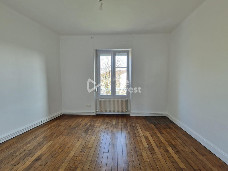 Appartement - 110 m² - 5 pièces