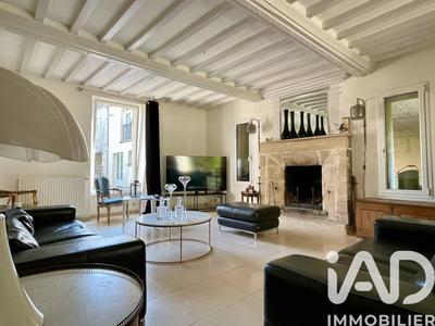 Maison - 365 m² - 12 pièces