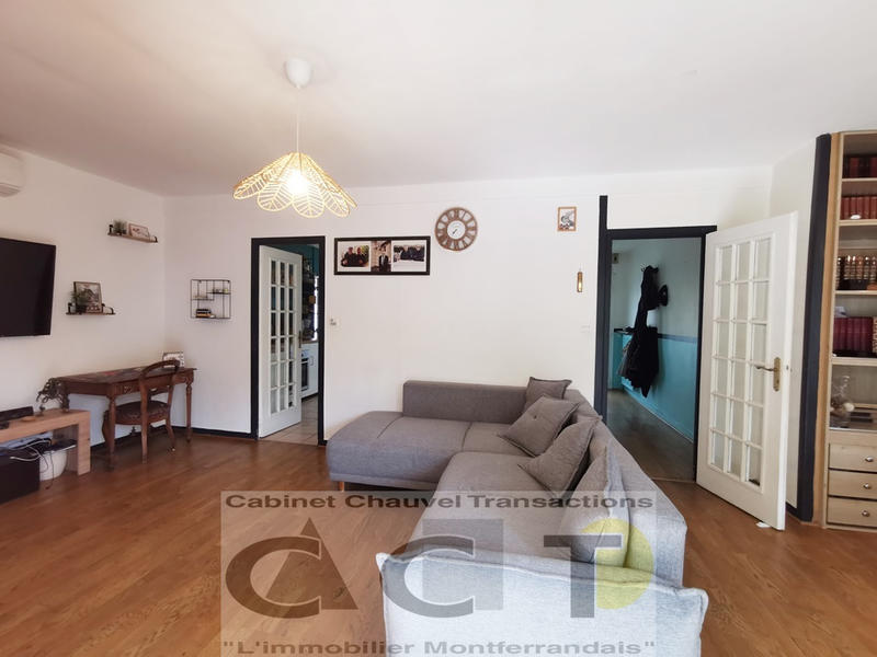 Maison - 95 m² - 5 pièces