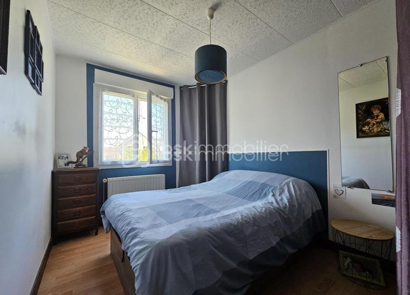 Maison traditionnelle - 104 m² - 5 pièces