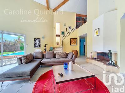 Maison - 196 m² - 6 pièces