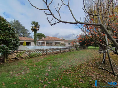 Villa - 230 m² - 7 pièces