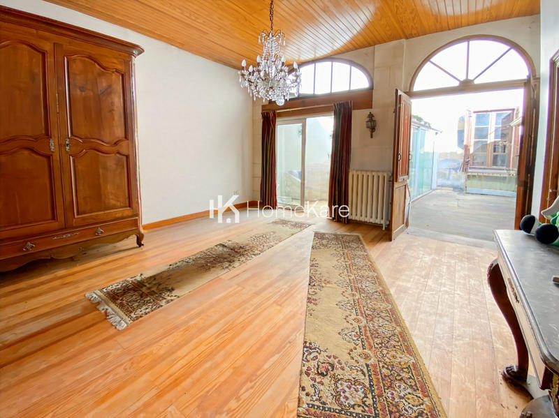 Maison - 160 m² - 5 pièces