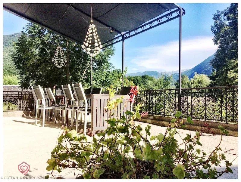 Château - 513 m² - 11 pièces