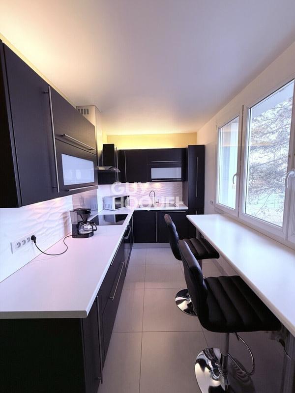 Appartement - 81 m² - 4 pièces