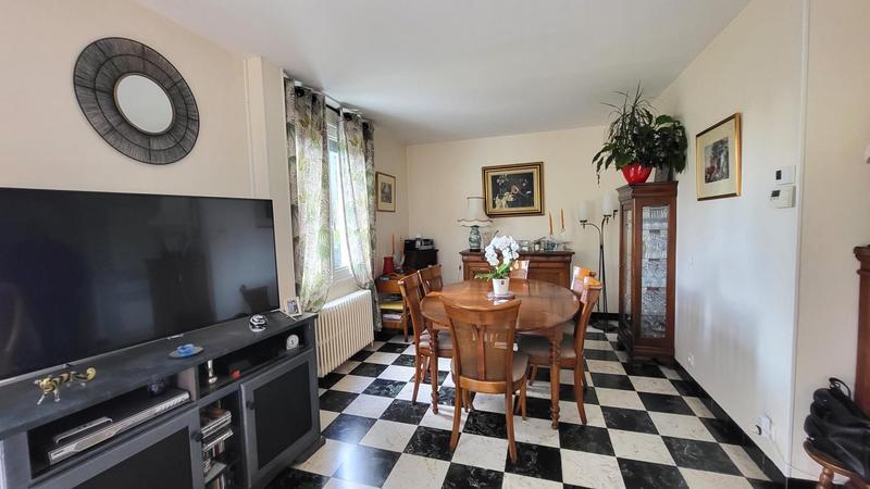 Maison - 145 m² - 6 pièces