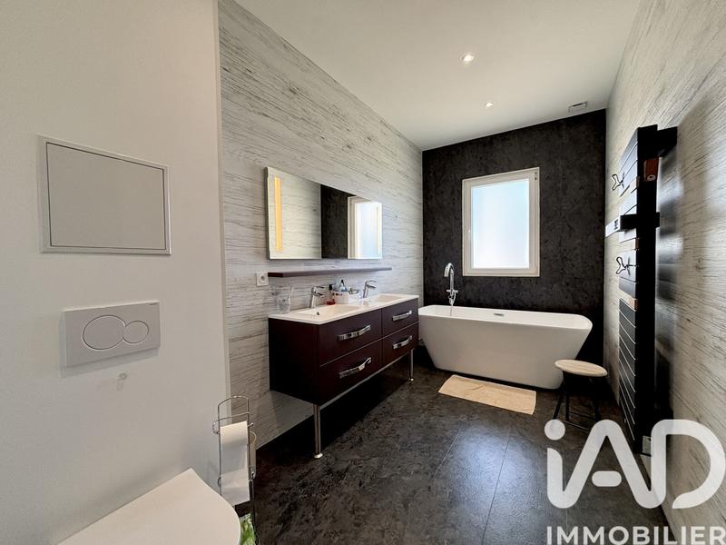 Maison - 172 m² - 6 pièces