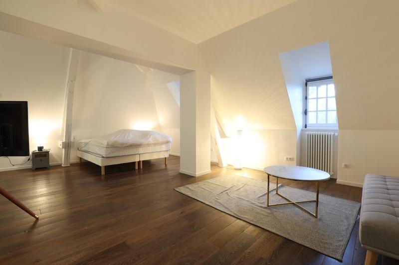 Château - 537 m² - 14 pièces